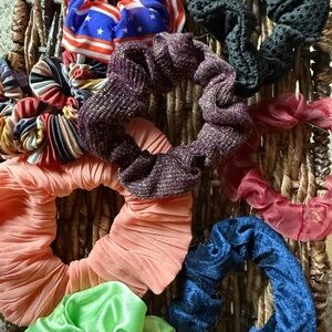 Stylish Women's Scrunchie Set - Multicolor